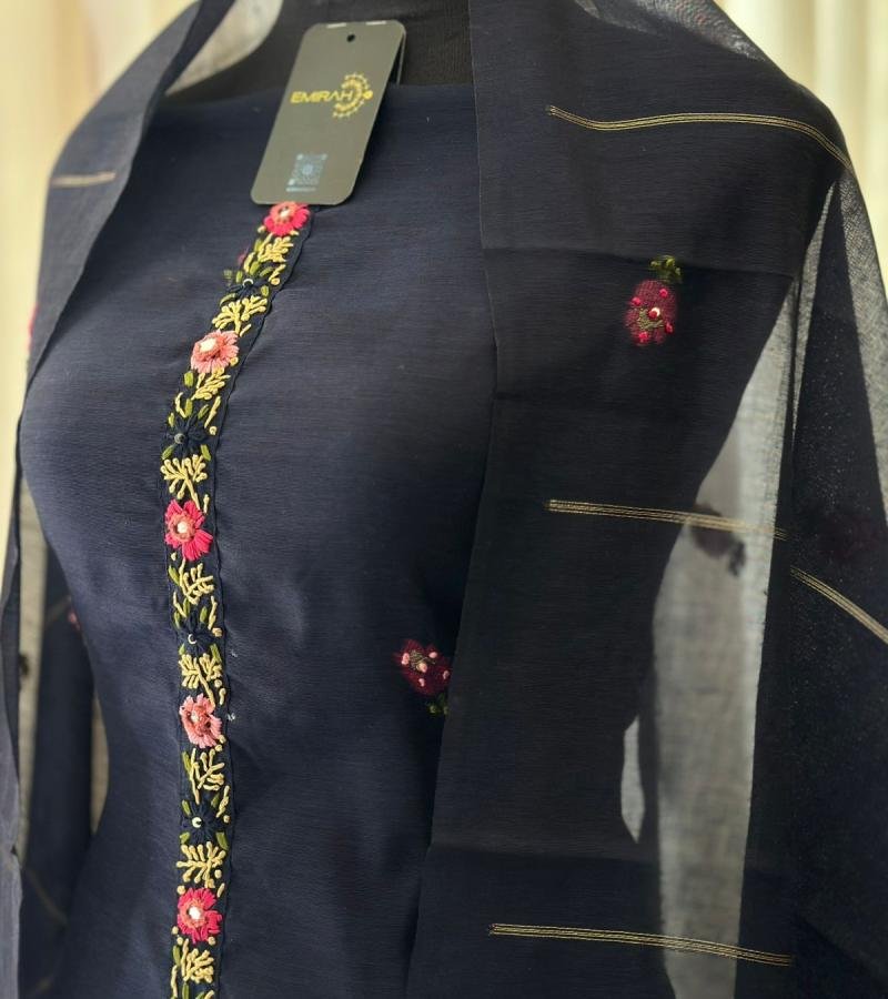 Exquisite navy Jamdhani Suit - Mixed Colors