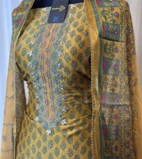 Elaborate Muslin Silk Paisley Suit - Emerald Green